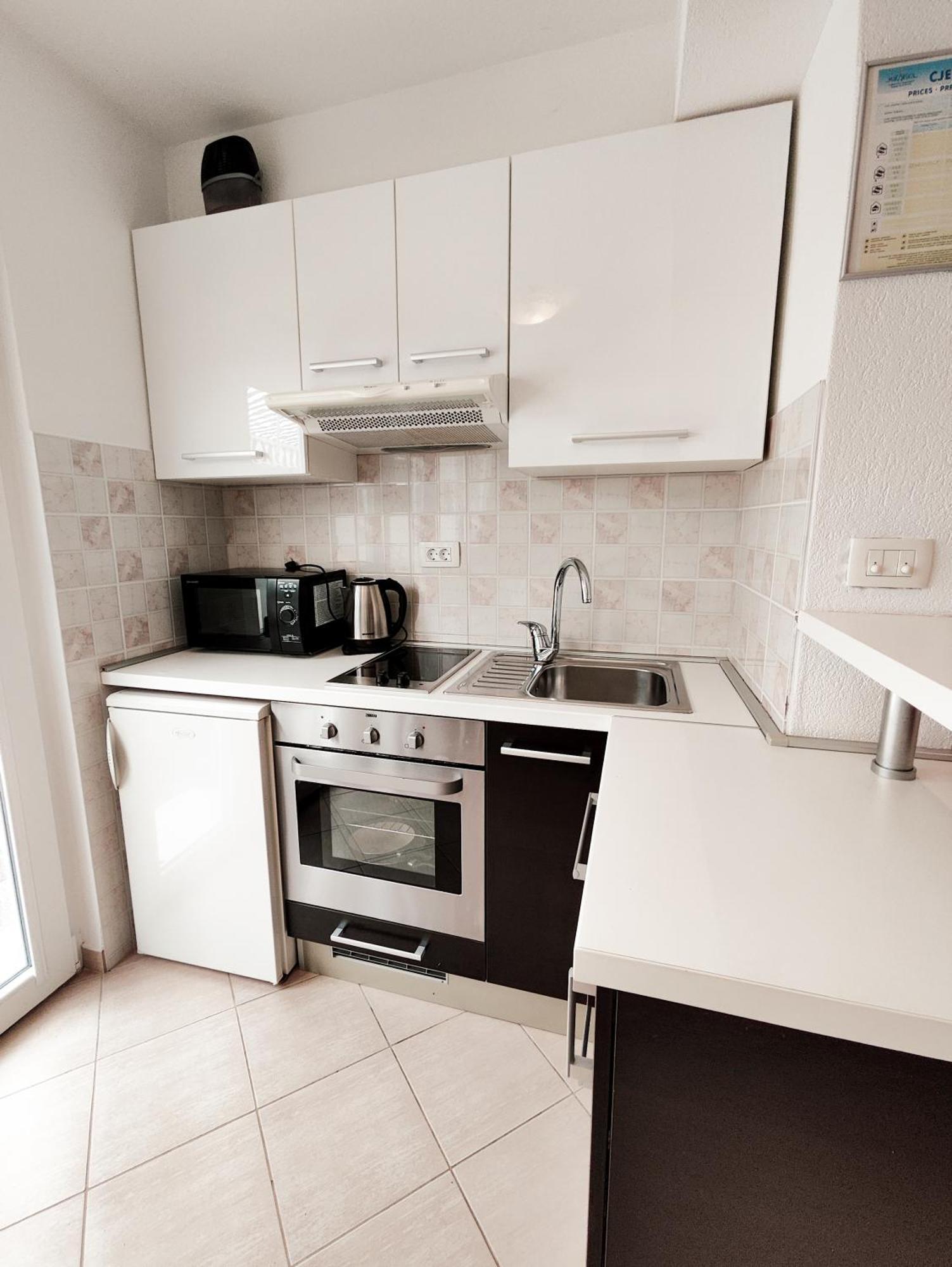 Apartments And Rooms Vuleta, Close To The Beach Makarska Rom bilde