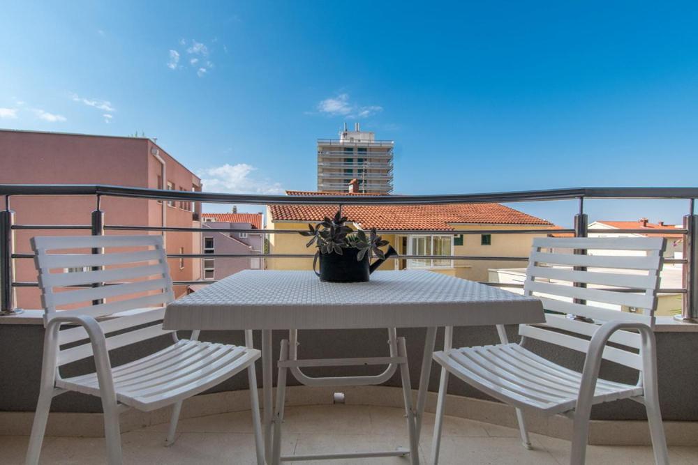 Apartments And Rooms Vuleta, Close To The Beach Makarska Rom bilde